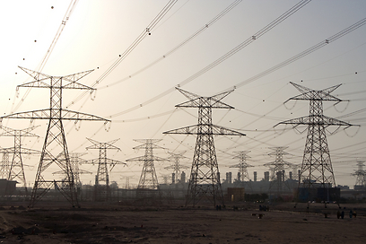 קווי חשמל בדובאי (צילום: shutterstock) (צילום: shutterstock)
