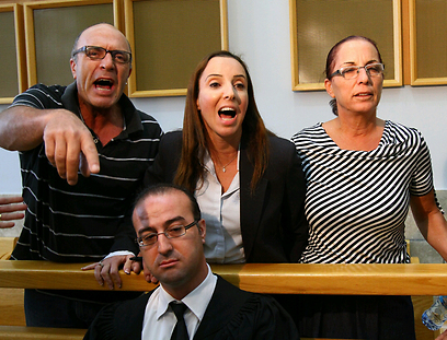 בני משפחתה של דקלה גדליה בבית המשפט (צילום: חגי אהרון) (צילום: חגי אהרון)