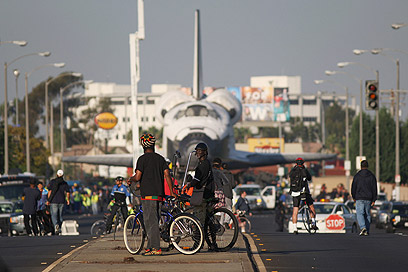 זהירות, מעבורת חוצה (צילום: AFP) (צילום: AFP)