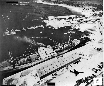 הסובייטים מצמצו ראשונים, אמר מזכיר המדינה האמריקני ראסק. ספינה רוסית בקובה (צילום: EPA) (צילום: EPA)
