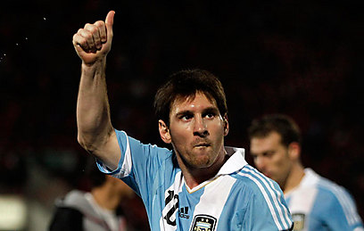 האישיות שלו כובשת. מסי במדי נבחרת ארגנטינה (צילום: AP) (צילום: AP)
