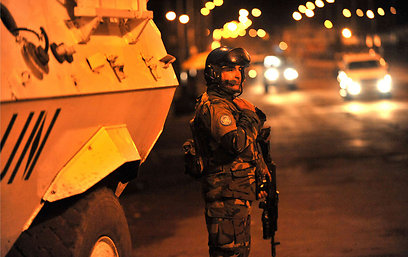 חיילי האו"ם לא מתערבים בסכסוך. גומא (צילום: AFP) (צילום: AFP)