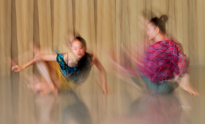 לרקוד בדרך הזו. צילום של רקדניות להקת בת שבע (צילום: מיכאיל ברישניקוב) (צילום: מיכאיל ברישניקוב)