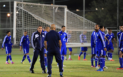 אימון כחול לבן. נבחרת ישראל במהלך האימון  (צילום: יובל חן ) (צילום: יובל חן )