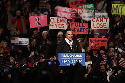 מאמין שהרפובליקנים יצביעו בהמוניהם. רומני בניופורט ניוז, וירג'יניה (צילום: MCT) (צילום: MCT)
