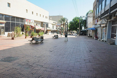 ריקנות ברחוב מרכזי בבאר שבע (צילום: הרצל יוסף) (צילום: הרצל יוסף)