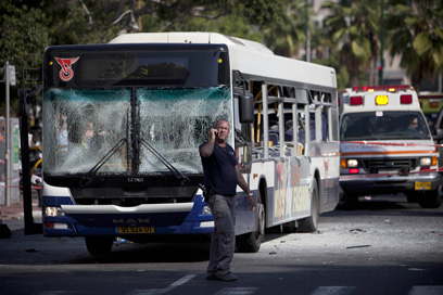 29 בני אדם נפצעו בפיגוע האוטובוס (צילום: AP) (צילום: AP)