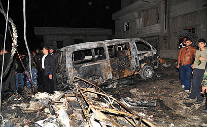 פיצוץ מכונית בבירה דמשק (צילום: EPA) (צילום: EPA)