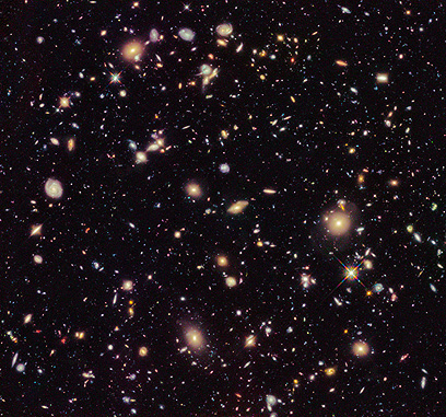 גלקסיות מרוחקות ביותר שנחשפו לראשונה. יידרש עוד מחקר באמצעות טלסקופ ג'יימס ווב שישוגר ב-2018 (צילום: AP) (צילום: AP)