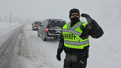 כוחות הביטחון מסייעים באוהיו (צילום: MCT) (צילום: MCT)