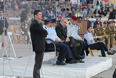 בימת הכבוד לראש הממשלה נתניהו (צילום: הרצל יוסף) (צילום: הרצל יוסף)
