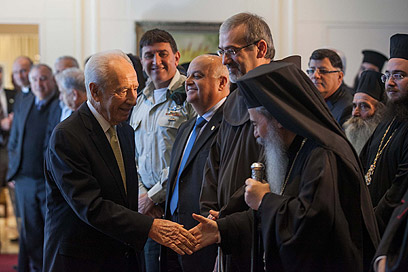 הנשיא נפגש עם ראשי העדות הנוצריות (צילום: אוהד צויגנברג) (צילום: אוהד צויגנברג)