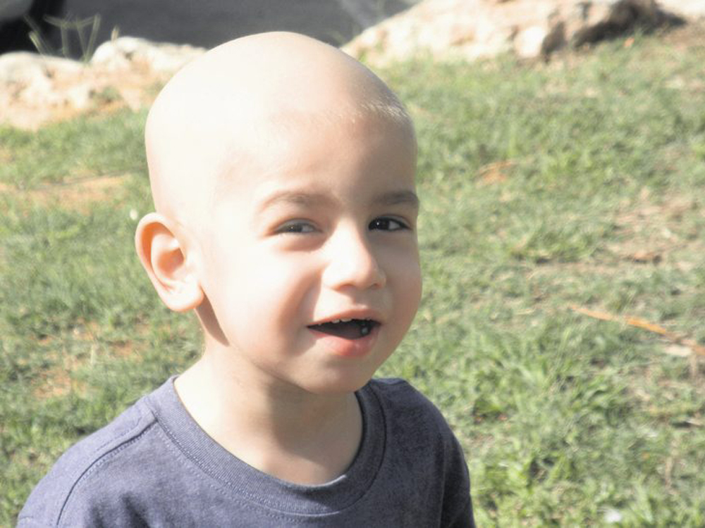 נבו לביא פיק. היה בן שנה ועשרה חודשים כשהתגלה הסרטן לראשונה ()