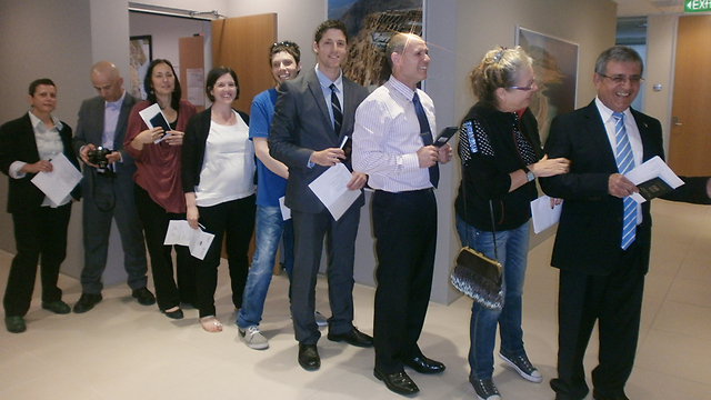 Diplomatic staff in New Zealand voting in the 2013 elections (Photo: Osnat Dvorkin)