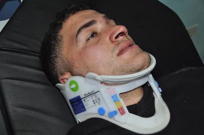 אחד הפצועים הפלסטינים מהמאחז ()