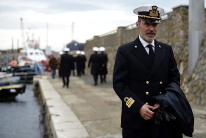 דרש מרב-החובל לשוב לספינה הטובעת ולא להפקיר אותה. קפטן דה-פלקו (צילום: AFP) (צילום: AFP)