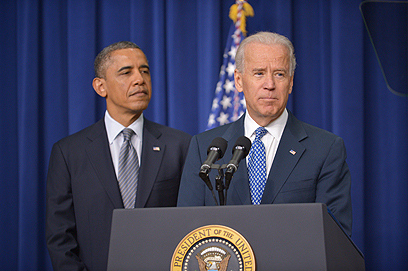 ביידן ואובמה. הנשיא קיצץ, סגנו לא (צילום: AFP) (צילום: AFP)