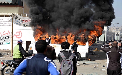 אש בפורט סעיד (צילום: AFP) (צילום: AFP)