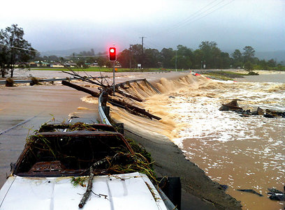 הצפה בכביש אוקסנפורד-טמבורין (צילום: AFP) (צילום: AFP)