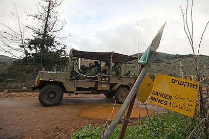 חיילי צה"ל מסיירים באזור גבול לבנון (צילום: AFP) (צילום: AFP)
