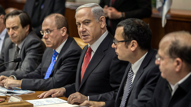 Prime Minister Netanyahu in a 2013 cabinet meeting (Photo: EPA) (Photo: EPA)