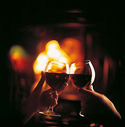 זה הזמן של העונה. יין סמיך ואהבה (צילום: shutterstock) (צילום: shutterstock)