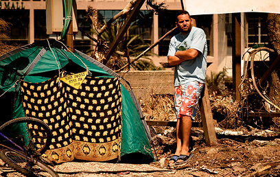 גל תורן. מחאת האוהלים גרסת "לרדת מהעץ" (צילום: רן מנדלסון) (צילום: רן מנדלסון)