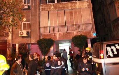 הבניין שבו פרצה השריפה (צילום: מוטי קמחי) (צילום: מוטי קמחי)