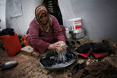 מחנה הפליטים עזאז בגבול טורקיה (צילום: AP) (צילום: AP)