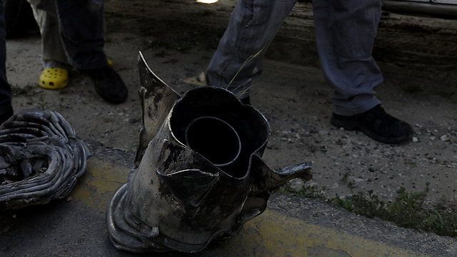 רקטת גראד שהתפוצצה באשקלון בשנה שעברה (צילום: AFP) (צילום: AFP)