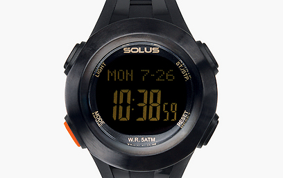 שעון דופק, סולוס, צבע שחור, מחיר: 499 שקל. להשיג ברשת מגה ספורט (צילום: אבי ולדמן) (צילום: אבי ולדמן)