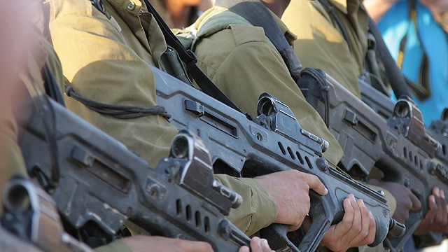 Израильские пистолеты-пулеметы "Тавор". Фото: shutterstock