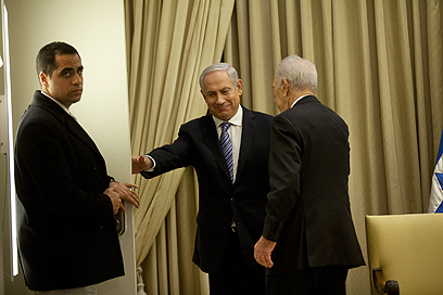 נתניהו בתום פגישתו עם הנשיא, היום (צילום: AFP) (צילום: AFP)