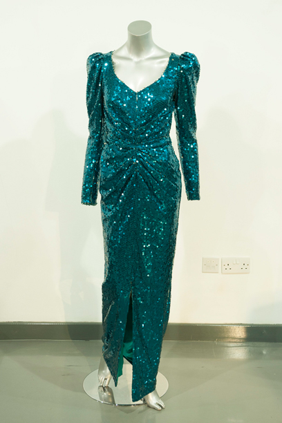 שמלה של המעצבת קתרין ווקר ששימשה את דיאנה בביקור באוסטריה ב-1989 (צילום: Gettyimages) (צילום: Gettyimages)