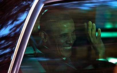 רגע של שקט ברכב הנשיאותי (צילום: AP) (צילום: AP)