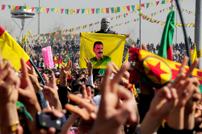 הכורדים חוגגים את חג האביב באיסטנבול (צילום: AFP) (צילום: AFP)