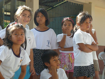 סולאי בבית הספר המקומי באקוודור (צילום: קובי קלף, גבי קלף) (צילום: קובי קלף, גבי קלף)
