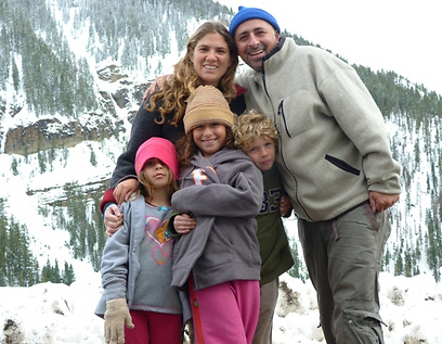 במדרונות השלג של הרי הרוקי. משפחת קלף (צילום: קובי קלף, גבי קלף) (צילום: קובי קלף, גבי קלף)