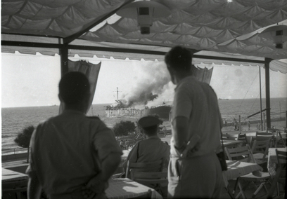 The Altalena burning off the Tel Aviv coast (Photo: National Archives)