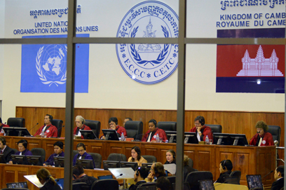 האיחוד האירופי קרא לקמבודיה להוסיף עוד תקציב לבית המשפט המיוחד (צילום: AP) (צילום: AP)