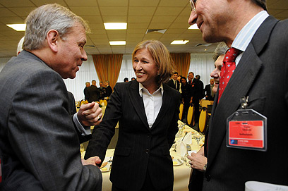 שרת החוץ לשעבר ציפי לבני בכינוס ב-2008 (צילום: נאט"ו) (צילום: נאט