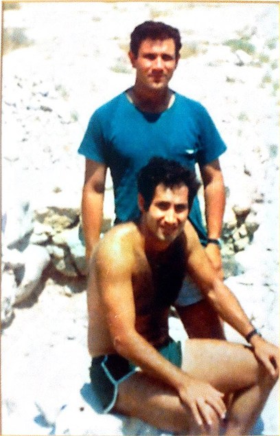 Bibi and brother 'Yoni' Netanyahu (archives)