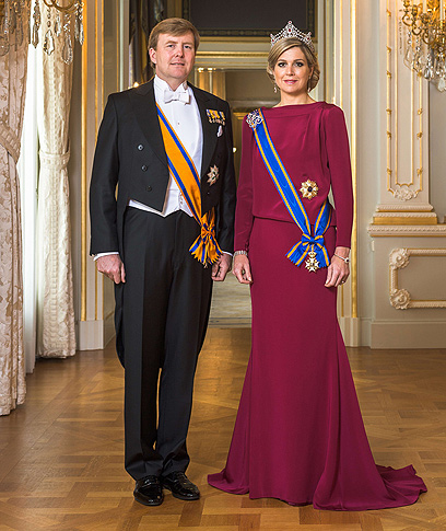 המלך ווילם-אלכסנדר והמלכה מקסימה (צילום: AFP PHOTO / DUTCH ROYAL HOUSE) (צילום: AFP PHOTO / DUTCH ROYAL HOUSE)