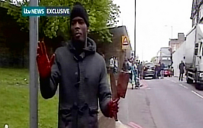London terrorist after killing soldier (Photo: Reuters)