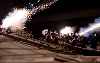 המשטרה ירתה גז מדמיע (צילום: AFP) (צילום: AFP)