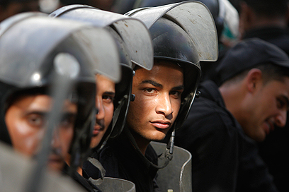 חיילים מצרים. הצבא נפרס (צילום: AP) (צילום: AP)