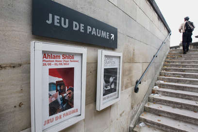 במוזיאון התגוננו: "הכתוביות מייצגות את דעת הצלמת" (צילום: AP) (צילום: AP)