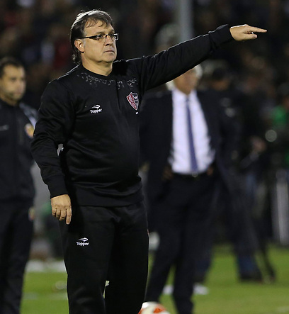 חרארדו מרטינו. המאמן החדש של ברצלונה (צילום: AP) (צילום: AP)