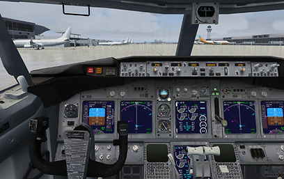 תא טייס 737, אחד מהמטוסים הכלולים במשחק ()