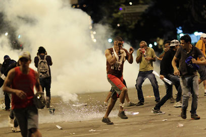 המהומות בברזיל (צילום: רויטרס) (צילום: רויטרס)
